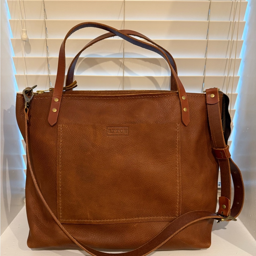 New Arrow Brown Leather Tote Bag